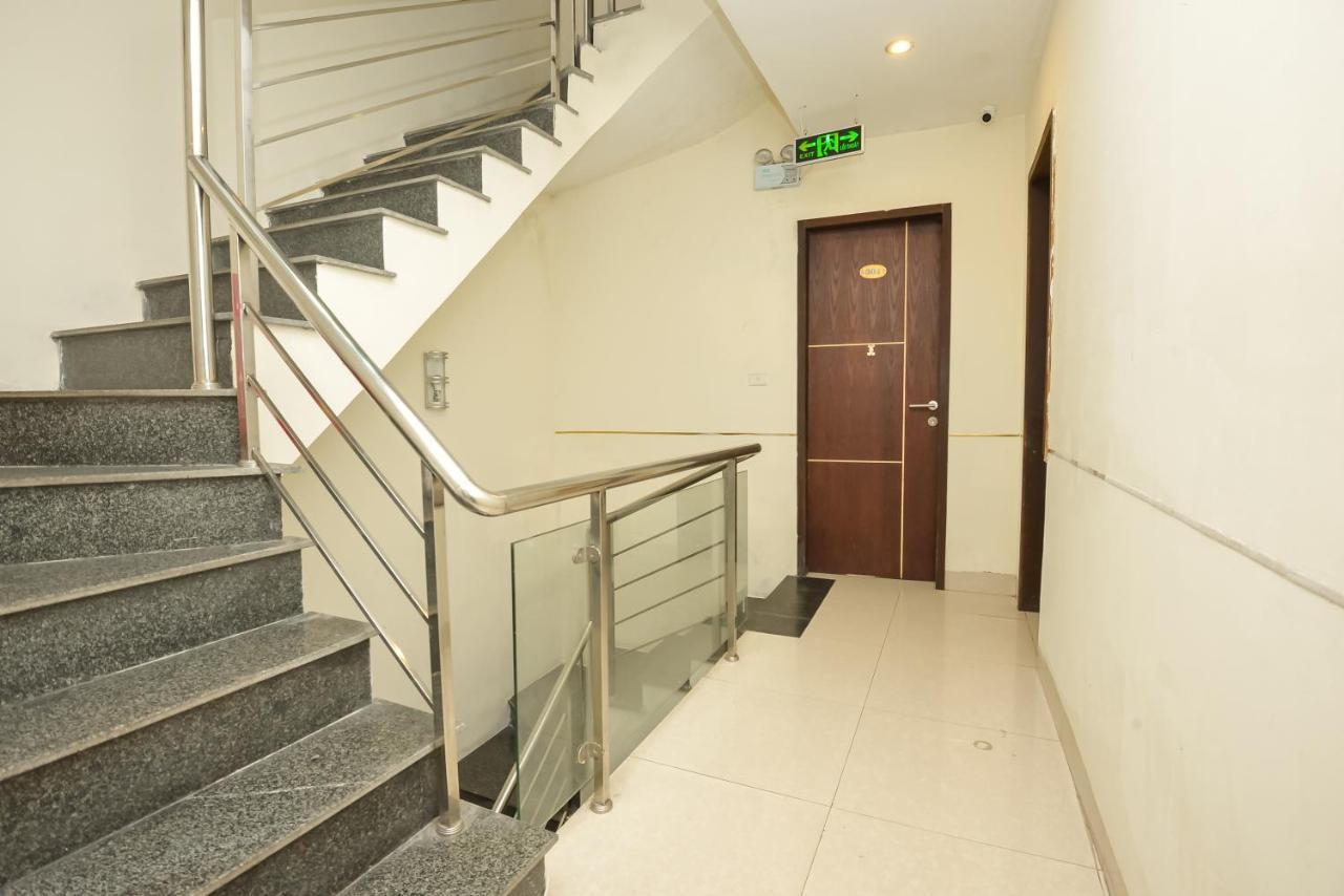 โอโย 1095 ฮานอย วัง โฮเทล Hotel ภายนอก รูปภาพ